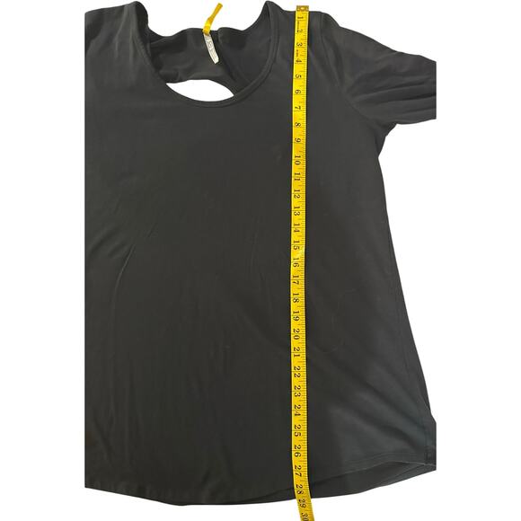 Lolë Black Long Sleeve Cut-Out Back Tunic Top - XL - Picture 6 of 7